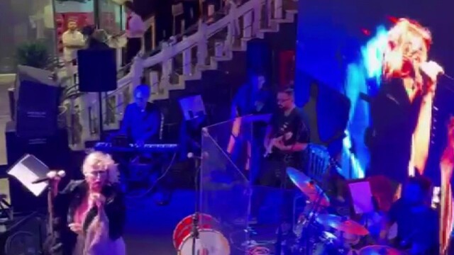 Diyarbakır'da yağmura rağmen müzik susmadı: Niran Ünsal'dan 30 Ekimde telafi konseri