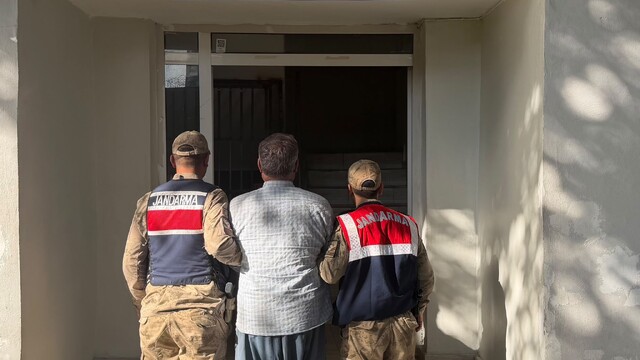 Şanlıurfa'da köpeği hareket halindeki araca bağlayan sürücü gözaltına alındı