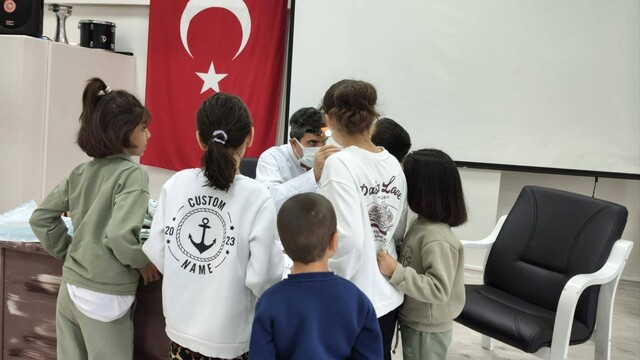 Elazığ'da çocuk evleri sitesinde kalan çocuklara ağız ve diş sağlığı taraması