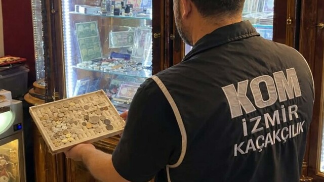 İzmir'de 672 sikke ele geçirildi