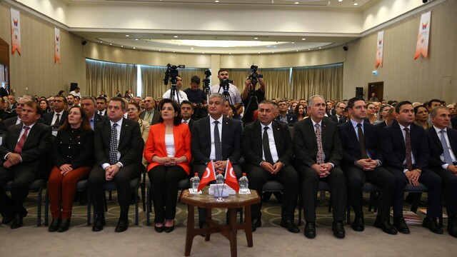 Adana'da "Kalkınma Programı Vizyon 2040"ın tanıtım toplantısı yapıldı