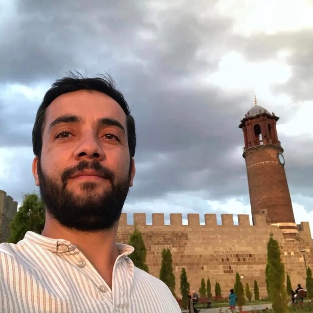 Komşu kurşunuyla son bulan hayatın ardındaki acı hikaye
Eşiyle yetiştirme y...