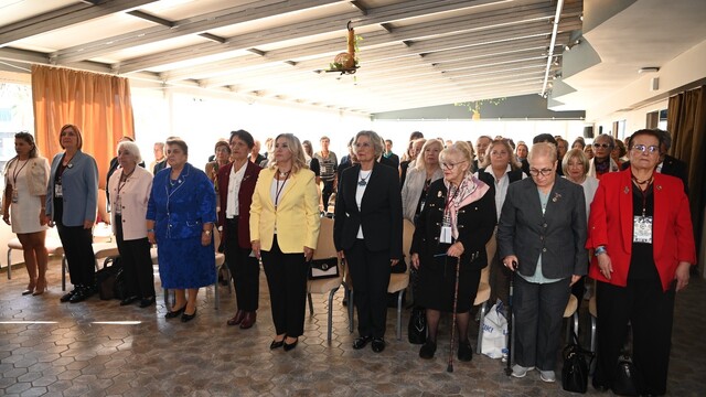 Kuşadası'nda 'Kadınlar zirvesi' başladı