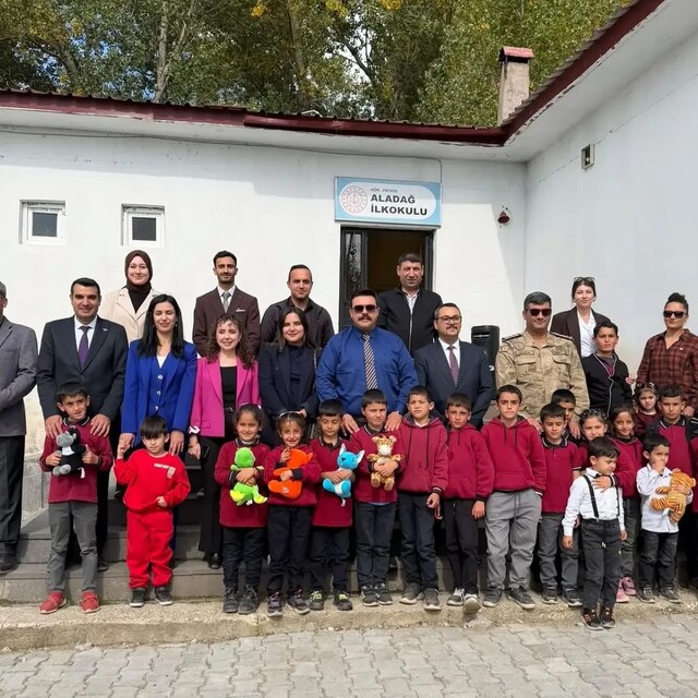 Patnos'ta minik yürekleri sevindiren buluşma