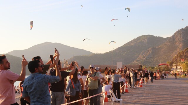 Ölüdeniz Hava Oyunları Festivali'nin açılışı gerçekleştirildi