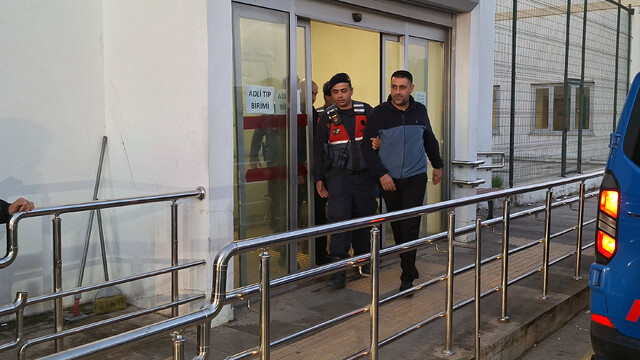 Çukurova Belediyesi'ne operasyonda gözaltına alınan 49 şüpheli adliyede