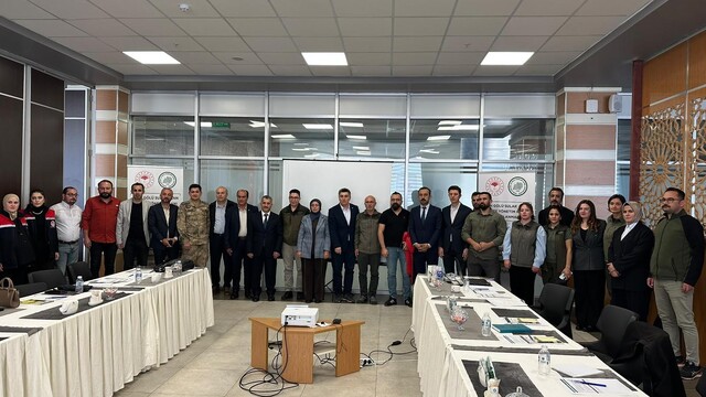 Adilcevaz'da 'Arin Gölü Revize Çalıştayı' düzenlendi