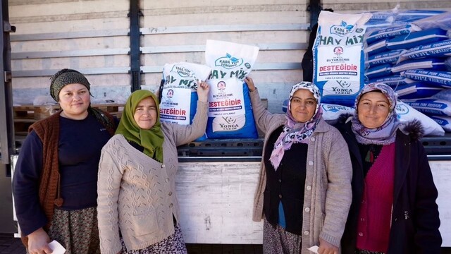 19 ilçede 2065 üreticiye 170 ton tohum desteği sağlandı
Başkan Çavuşoğlu: "Toprağın emekçisi yalnız değil"