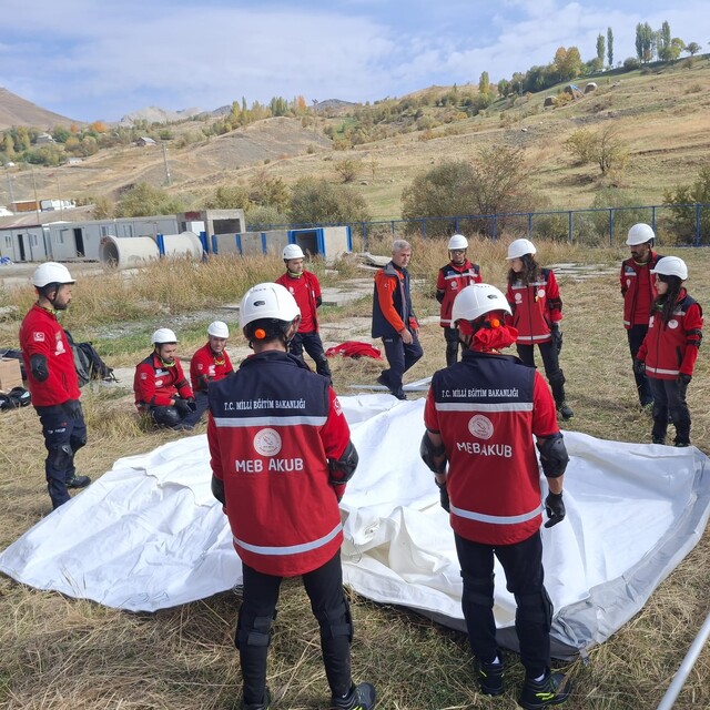 Hakkâri'de MEB AKUB ekibine AFAD eğitimi