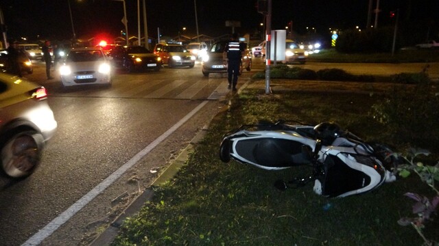 Manavgat'ta otomobil ile motosiklet çarpıştı: 2 yaralı