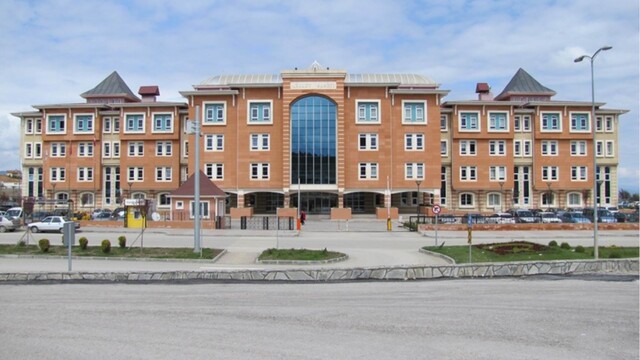 Ailesine kızıp ormanı yakan sanığa 8 yıl hapis cezası