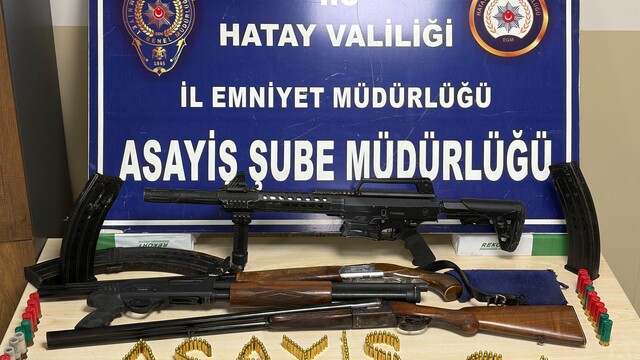 Hatay'da bir kişiyi tehdit ettikleri iddia edilen 2 zanlıdan 1'i tutuklandı