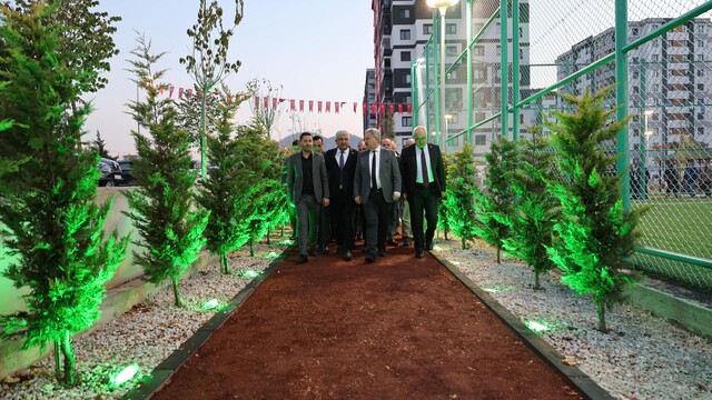Melikgazi Belediyesi Fırat Yılmaz Çakıroğlu Parkı açıldı