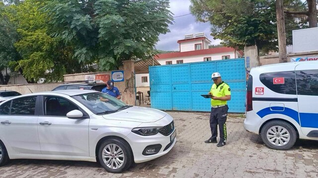 Kahramanmaraş'ta okul önlerinde denetim, bin 646 kişi sorgulandı
