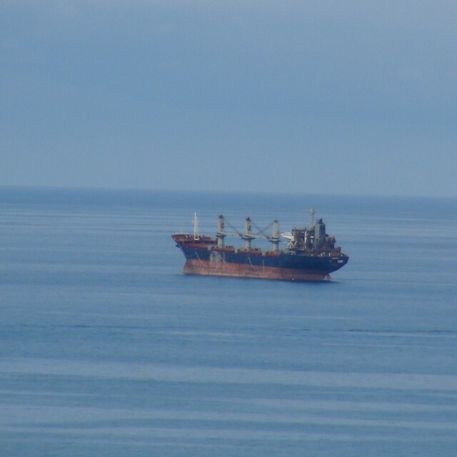 Karadeniz'de dron saldırısına uğrayan gemi Giresun açıklarına sürüklendi