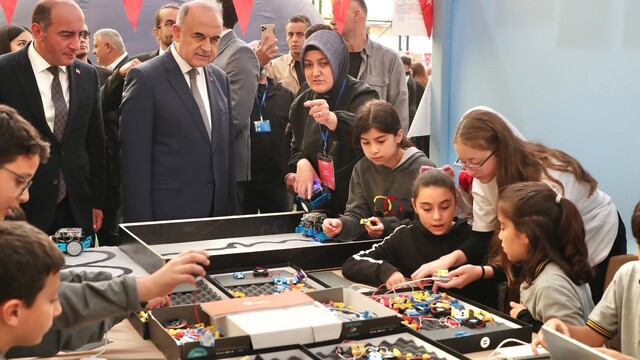 Ordu'da öğrencilerin bilim şenliği başladı: 30 atölyede 3 bin kişiye ulaşılması hedefleniyor