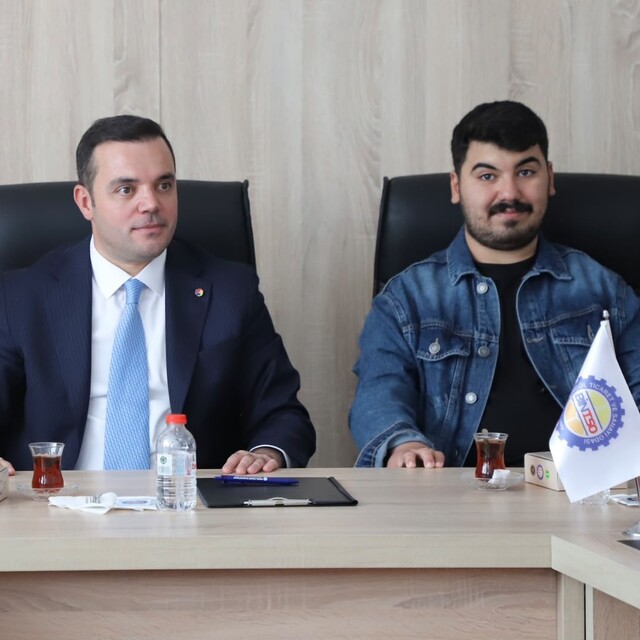 Bingöl'de burma kadayıfı üreticileri toplantıda bir araya geldi