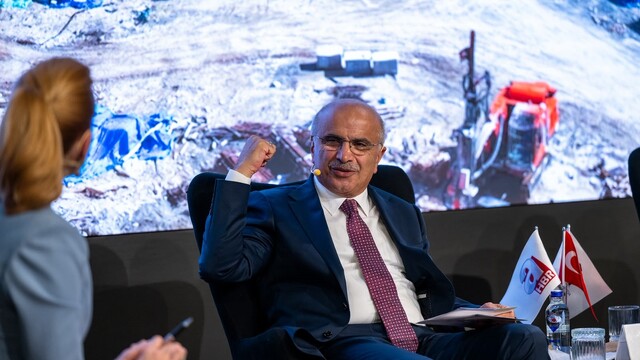 Başkan Er: "Şehrimizin geleceğini sanayi, turizm ve alt yapısıyla daha da güçlendiriyoruz"