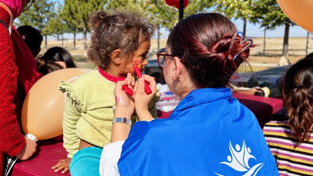 Niğde'de mevsimlik tarım işçilerinin çocukları için şenlik düzenlendi