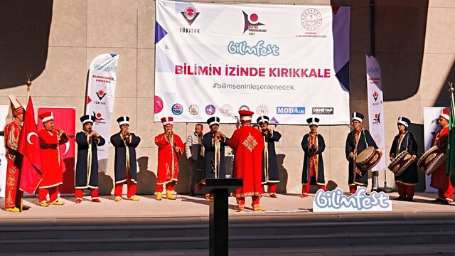 Kırıkkale'de bilim şenliği mehteran gösterisiyle başladı