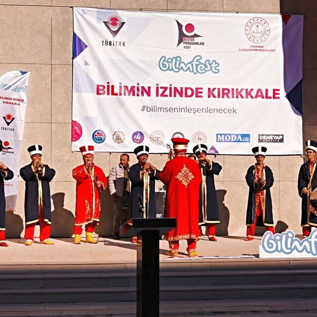 Kırıkkale'de bilim şenliği mehteran gösterisiyle başladı