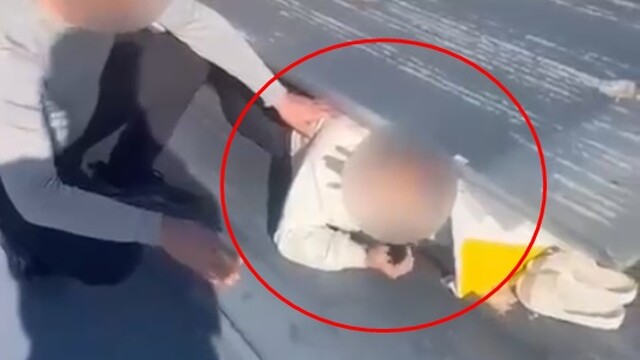 Aranan hükümlü çatı arasında yakalandı