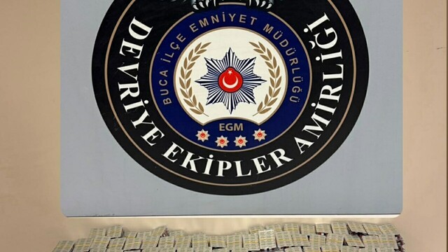 İzmir'de 62 bin 384 sentetik hap ele geçirildi