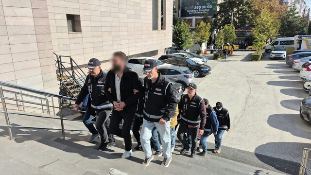 Eskişehir merkezli 3 ilde 60 milyon TL'lik tefeci operasyonu: 5 gözaltı