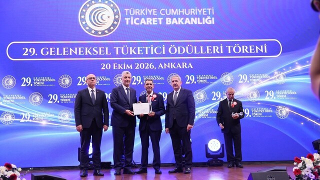 Bakan Bolat'tan Bursa'ya tüketici ödülü