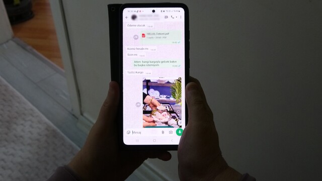 Kızına fincan takımı almak isteyen engelli kadın dolandırıldı
