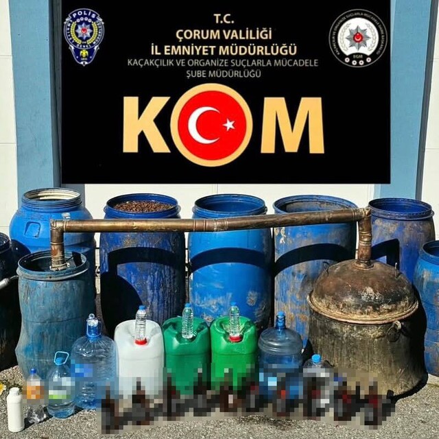 Çorum'da kaçak alkol operasyonu: 2 gözaltı