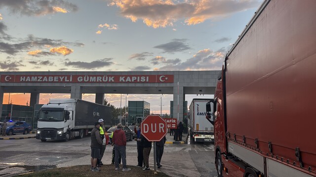Hamzabeyli Sınır Kapısı'nda tır şoförlerinden eylem