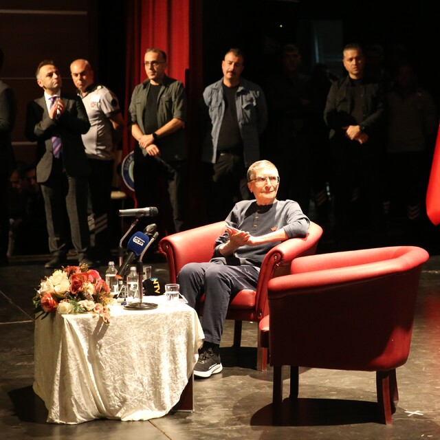 Nobel ödüllü Prof. Dr. Aziz Sancar Diyarbakır'da beyin kanseriyle ilgili ça...