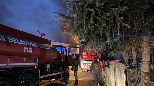 Düzce'de konfeksiyon atölyesinde çıkan yangın söndürüldü
