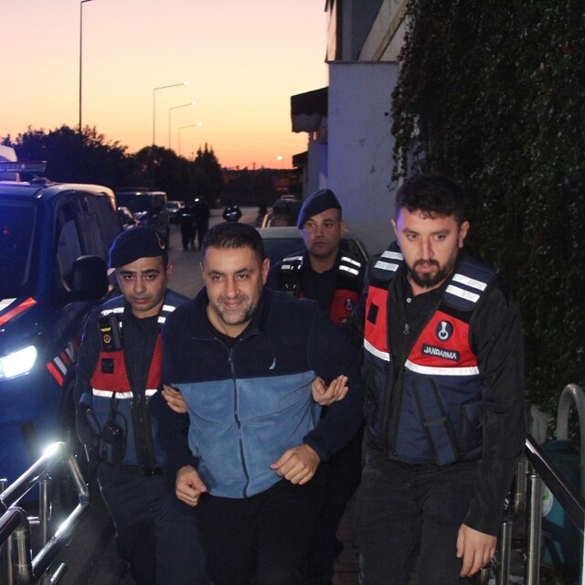 Çukurova Belediyesi soruşturmasında mevcut başkan Emrah Kozay dahil 34 şüph...