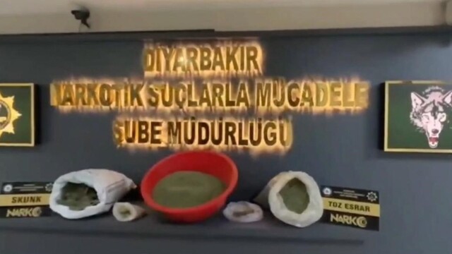 Diyarbakır'da uyuşturucu madde, silah ve mermi ele geçirildi: 67 kişi tutuklandı