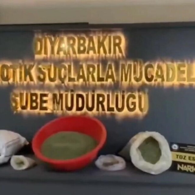 Diyarbakır'da uyuşturucu madde, silah ve mermi ele geçirildi: 67 kişi tutuk...