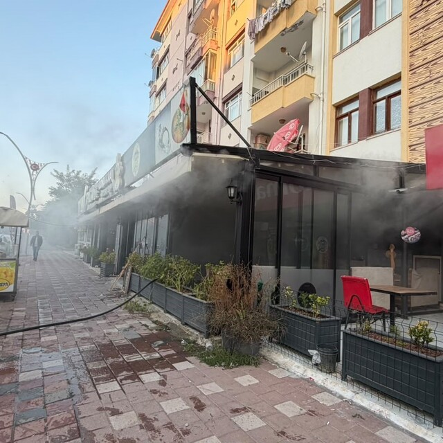 Yozgat'ta iş yerinde çıkan yangın büyümeden söndürüldü