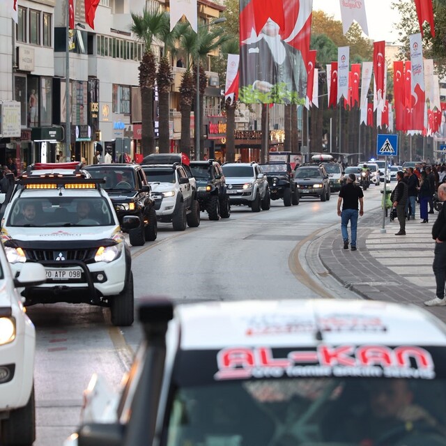 Merkezefendi'de offroad heyecanı kortej geçişi ile başladı