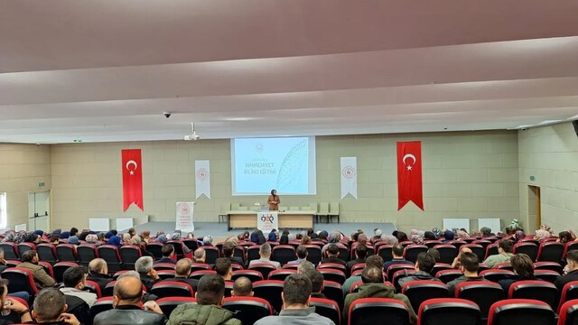 Kütahya'da personellere aile bilinci ve çocuk yetiştirme eğitimleri verildi