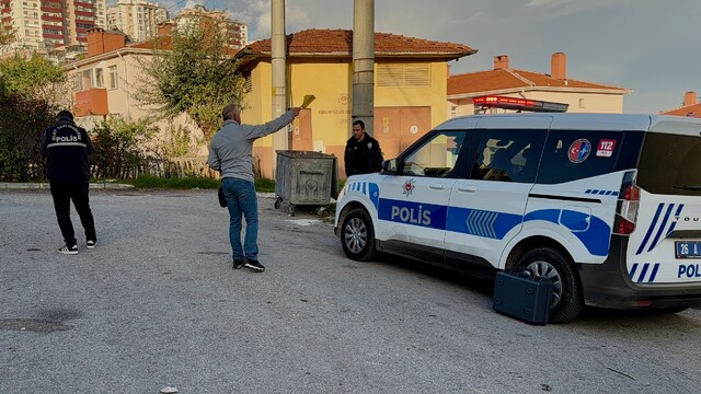 Eskişehir'de bir evin duvarına mermi isabet etti