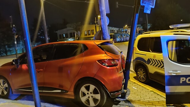 Bursa'da "dur" ihtarına uymayan alkollü sürücüye 420 bin lira ceza uygulandı