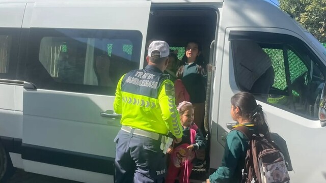 Kuyucak'ta öğrencilere trafik eğitimi verildi
