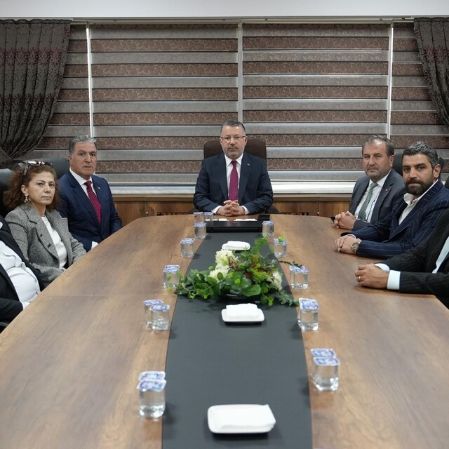 Rektör Kırışık, Karabük TSO heyetiyle bir araya geldi