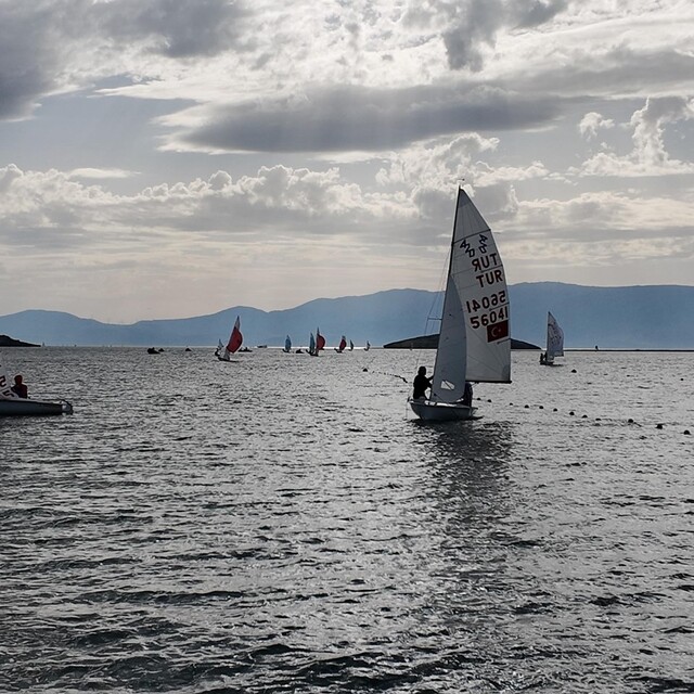 TYF Yelken Ligi yarışları Foça'da başladı