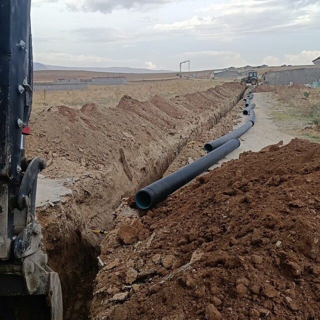 Bolvadin'de alt yapı çalışmaları sürüyor