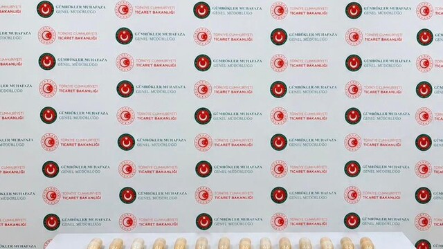 Hakkari'de mide ve bağırsaklarında uyuşturucu bulunan İran uyruklu şüpheli tutuklandı
