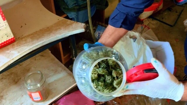 Çanakkale'de tarihi eser kaçakçılığı ve uyuşturucu operasyonuna 1 gözaltı