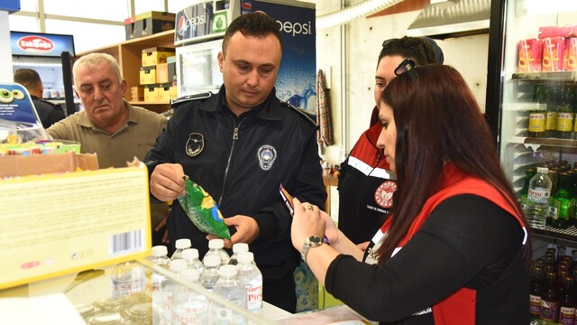 Menemen'de okul kantinlerine sıkı denetim
