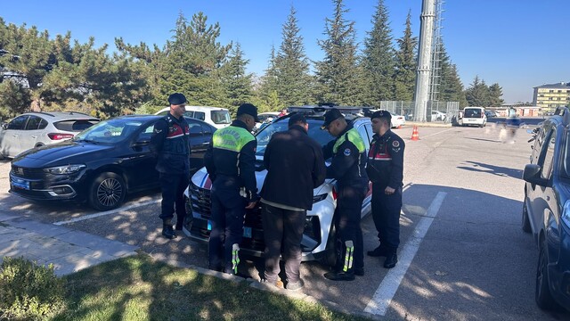 Nevşehir'de trafikteki tartışmada aracından inen sürücüye 180 bin lira ceza